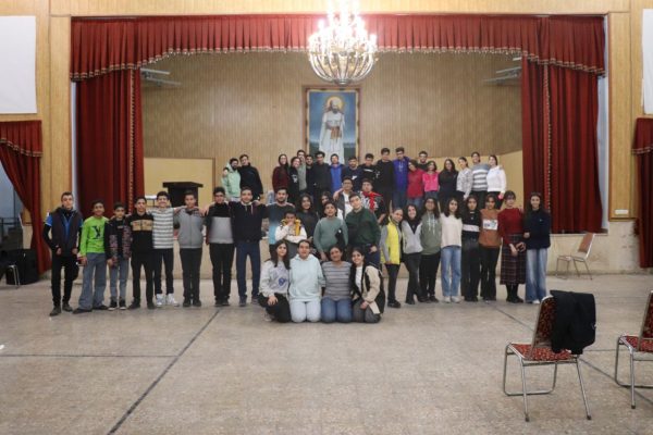 photo_5897966451308563599_y